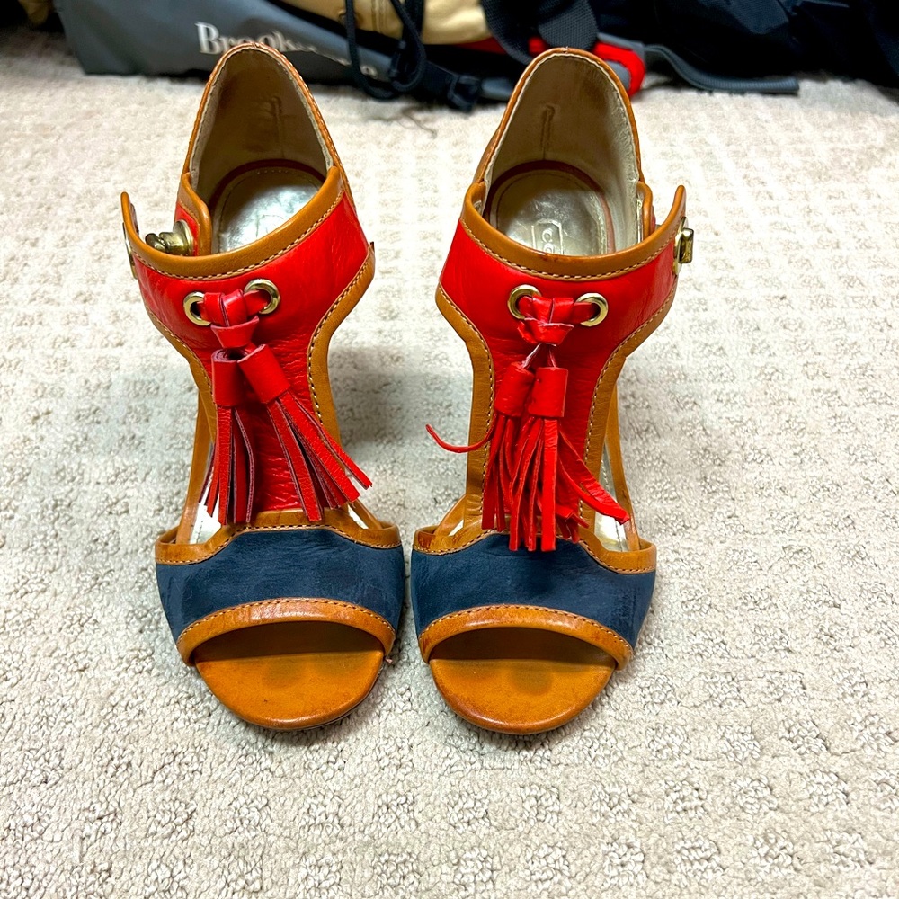 Vintage Coach Tassel Heel
